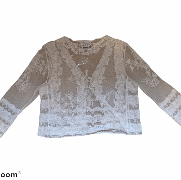 Vintage Embroidered floral mesh top - Picture 2 of 3